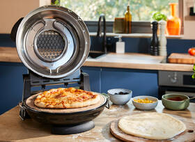 Pec na pizzu KENWOOD KPO10.000BK černá

 obrázek produktu 8 z 10