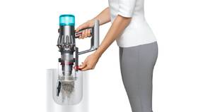 Tyčový vysavač Dyson V12 Origin stříbrná barva
