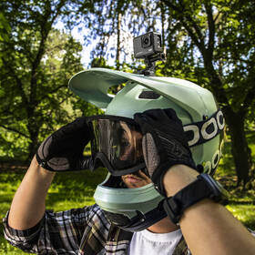 Outdoorová kamera LAMAX X7.2 černá barva
