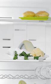 Chladnička s mrazničkou Whirlpool W7 821O K černá

 obrázek produktu 7 z 16
