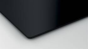 Indukční varná deska Bosch PUE611BB5D černá barva
