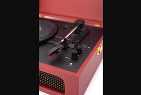 Gramofon Crosley Voyager červený

 obrázek produktu 4 z 5