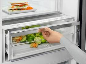 Chladnička s mrazničkou Electrolux LNC7ME34X1 nerez

 obrázek produktu 4 z 9
