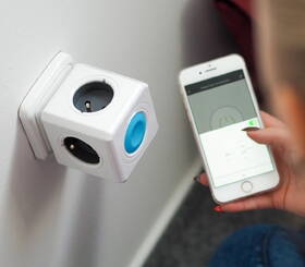 Rozbočovací zásuvka Powercube SmartHome bílá/modrá

 obrázek produktu 1 z 3
