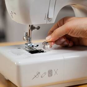 Šicí stroj Solac SW8230 coton 16.0 bílý

 obrázek produktu 2 z 9