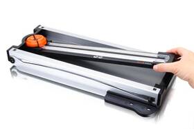 Řezačka Peach PC100-18, A4, páková + kolečková 

 obrázek produktu 1 z 3