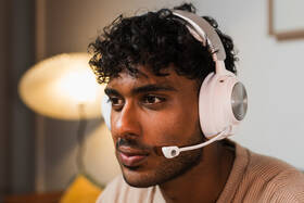 Headset SteelSeries Arctis Nova Pro Wireless bílý

 obrázek produktu 16 z 19