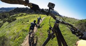 Držák GoPro na řídítka / sedlovky / tyče (Handlebar / Seatpost / Pole Mount) černý

 obrázek produktu 6 z 7