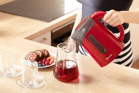 Rychlovarná konvice Sencor SWK 1704RD červená

 obrázek produktu 10 z 11