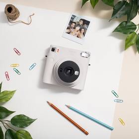 Instantní fotoaparát Fujifilm Instax SQ1 bílý

 obrázek produktu 13 z 15