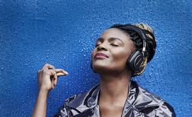 Sluchátka Bowers & Wilkins P5 Wireless černá

 obrázek produktu 15 z 17