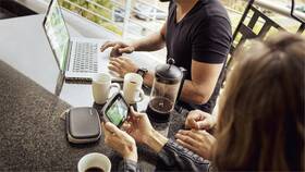 Navigační systém GPS Tomtom Rider 42 CE19 černá/kovová

 obrázek produktu 5 z 8
