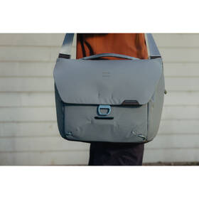 Brašna Peak Design Everyday Messenger 13L (v3) modrá

 obrázek produktu 6 z 7