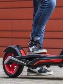 Elektrická koloběžka Aprilia eSR1 

 obrázek produktu 31 z 35