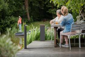 Venkovní svítidlo Philips Bustan Post, LED - antracitové 

 obrázek produktu 2 z 3