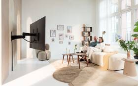 Lišta Vogel’s SIGNATURE TVA 7000 na 6 kabelů černá barva
