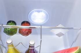 Chladnička s mrazničkou Amica KGCR 387100 B béžová barva
