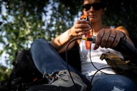 Nabíjecí kabel Tactical Recce 3:20 pro Apple Watch černý/žlutý

 obrázek produktu 1 z 2