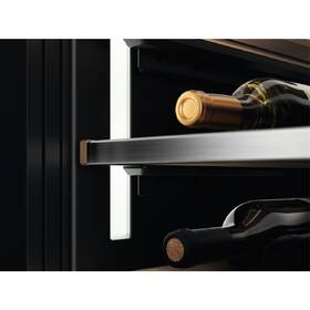 Vinotéka Electrolux EWUS040B8B černá

 obrázek produktu 4 z 6