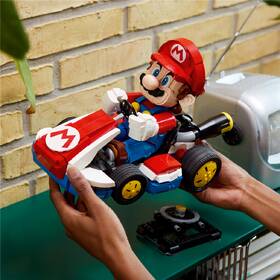 Stavebnice LEGO® Super Mario™ 72037 Mario Kart™: Mario a Standard Kart 

 obrázek produktu 7 z 9