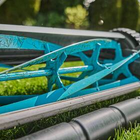 Vřetenová sekačka Gardena Comfort 400 11760-20 

 obrázek produktu 3 z 4