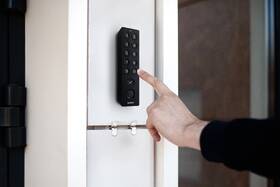 Klávesnice pro chytrý zámek Tedee Keypad PRO černá

 obrázek produktu 4 z 11