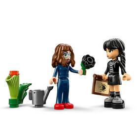 Stavebnice LEGO® Wednesday 76784 Černá jiřina 

 obrázek produktu 2 z 9