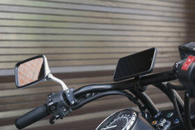 Držák na mobil Peak Design Motorcycle Bar Mount černý

 obrázek produktu 9 z 10