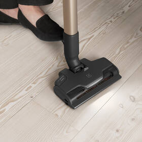 Tyčový vysavač Electrolux EP81B25WET modrý

 obrázek produktu 14 z 18
