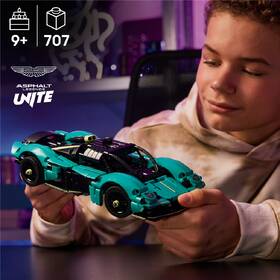 Stavebnice LEGO® Technic 42208 Aston Martin Valkyrie 

 obrázek produktu 3 z 9
