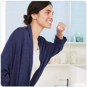 Zubní kartáček Oral-B Smart 4 4100S 

 obrázek produktu 7 z 13