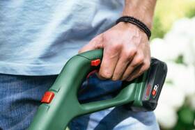 Strunová sekačka Bosch EasyGrassCut 18V-260 (s baterií) 

 obrázek produktu 2 z 4