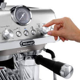 Pákový kávovar De'Longhi EC9255.M stříbrná barva
