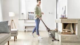 Tyčový vysavač Bosch BCH3K2852 hnědá barva
