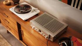 Zesilovač MARANTZ MODEL 70 stříbrný/zlatý

 obrázek produktu 4 z 4