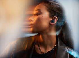 Sluchátka Bowers & Wilkins Pi8 modrá

 obrázek produktu 12 z 13