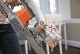Tyčový vysavač Black-Decker BHFEV182C-QW (s baterií) 

 obrázek produktu 13 z 19