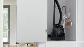 Podlahový vysavač Bosch BGBS2LB1 černý

 obrázek produktu 1 z 11