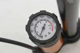 Hustilka Compass 590 x 32 mm POWER PUMP s manometrem 

 obrázek produktu 2 z 5