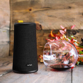 Přenosný reproduktor EarFun SP200B černá barva
