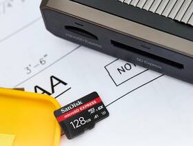 Paměťová karta SANDISK 128GB UHS-I U3 (880R/480W) černá

 obrázek produktu 1 z 1