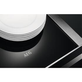 Ohřevná zásuvka AEG KDE911424M 

 obrázek produktu 5 z 11
