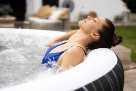 Vířivka Bestway 60059 Hollywood AirJet Lay-Z-Spa 
