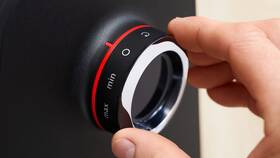 Mlýnek na maso Bosch MFWS670B černý

 obrázek produktu 3 z 22
