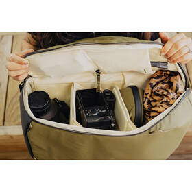 Batoh Peak Design Everyday Backpack Zip 20L (v2) khaki

 obrázek produktu 4 z 8