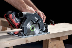 Okružní pila Metabo KS 18 LTX 57 (bez baterie) 601857840 

 obrázek produktu 1 z 3