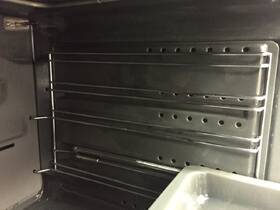 Trouba Beko BIR 35400 XMS černá barva
