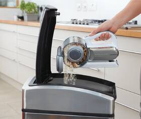 Akumulátorový vysavač Black-Decker PV1820L-QW 

 obrázek produktu 22 z 29