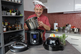 Multifunkční hrnec Salente ARIO+ černý

 obrázek produktu 8 z 8