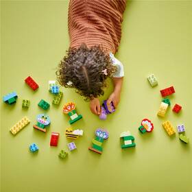 Stavebnice LEGO® DUPLO® 10444 Kreativní zahrada a květiny 

 obrázek produktu 6 z 9